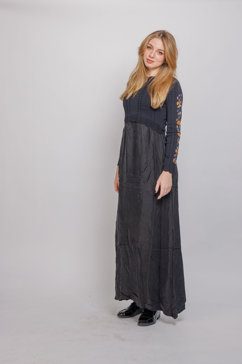 H IV 25764 DRESS