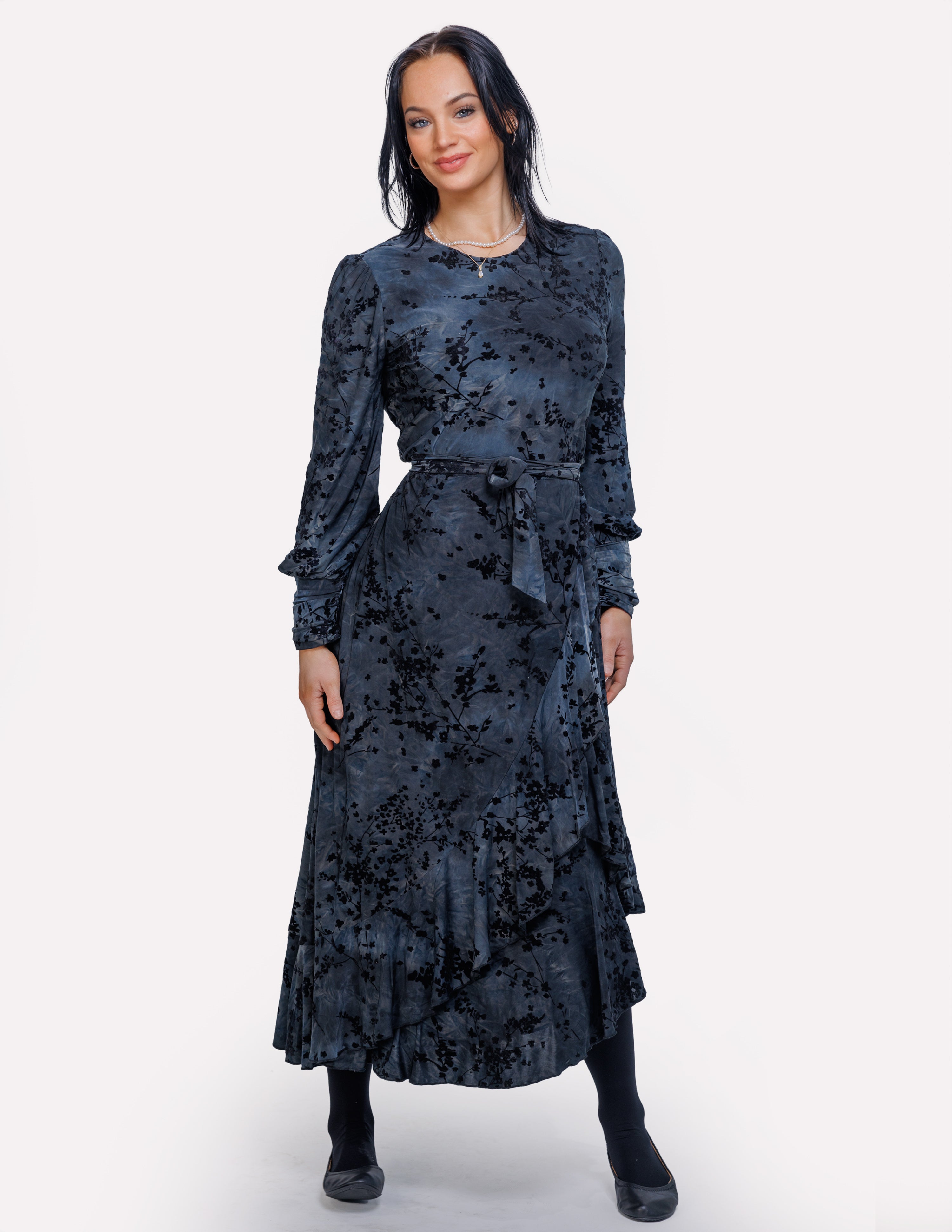 H IV 25589 DRESS