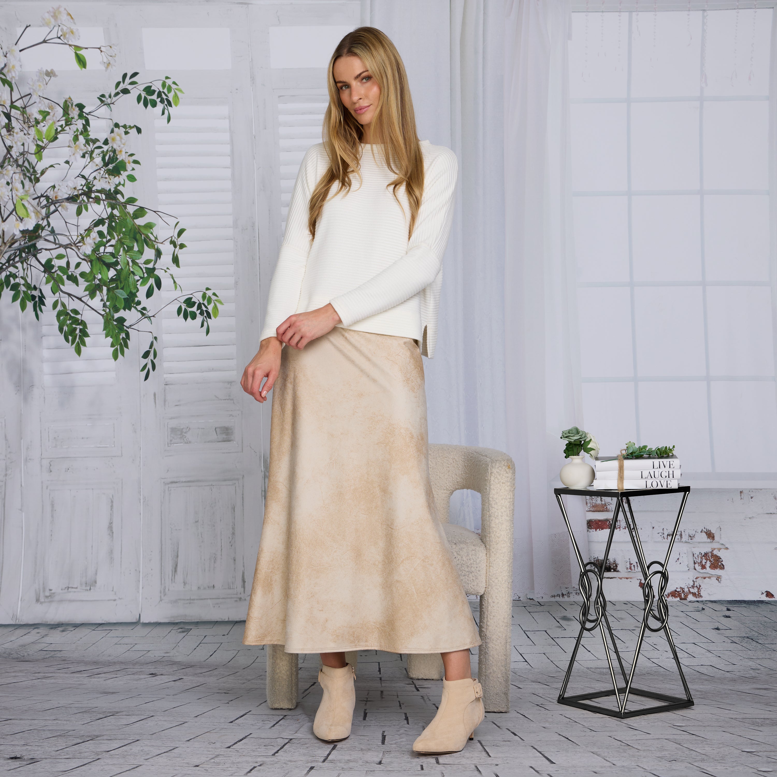 H JAP 432 COSMO CAMEL SKIRT